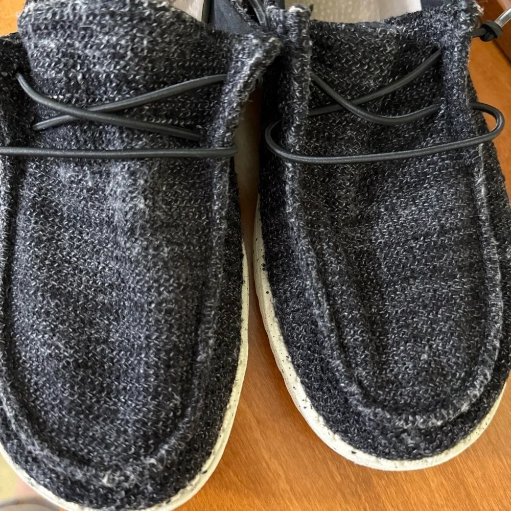 Hey Dude women’s 6 Wendy Black Casual Shoes slip‎ on